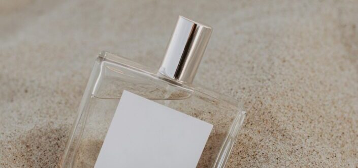 clear-glass-perfume-bottle-with-silver-cap-